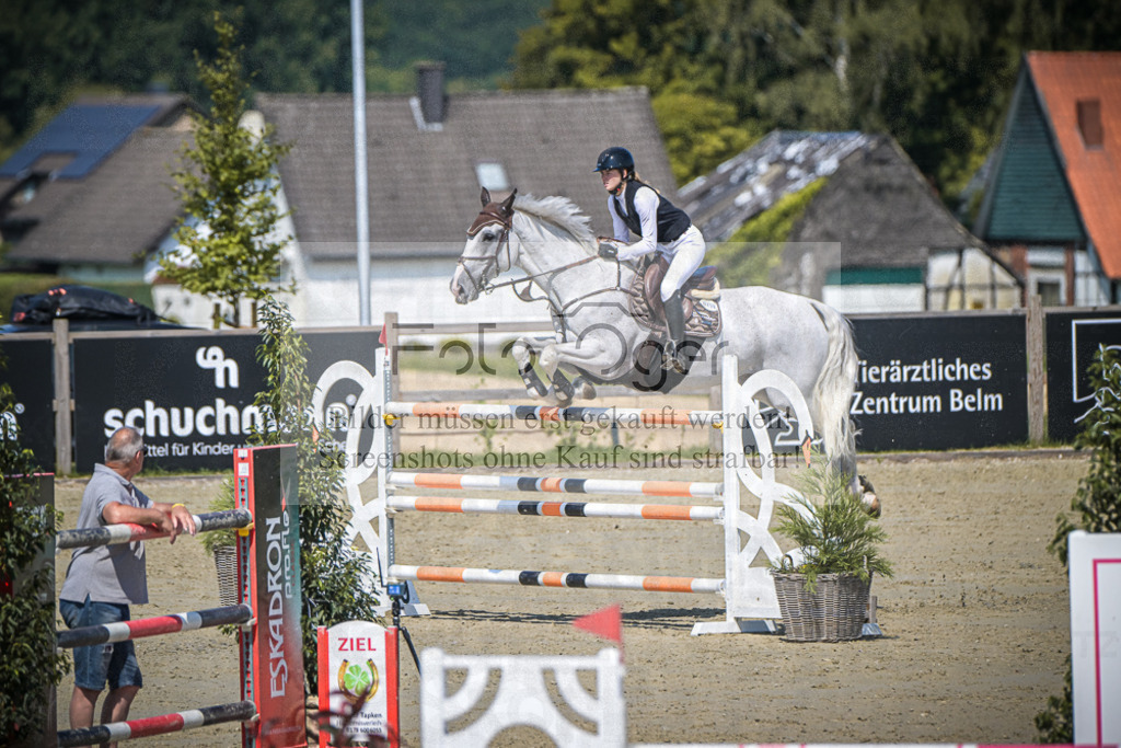 DOS_1541 | Entdecke hochwertige Reitturnierfotos von Foto Oger. Professionell, emotional und authentisch – jetzt Lieblingsmomente im Shop bestellen.Deutschlandweite Turnierfotografie. - Realisiert mit Pictrs.com