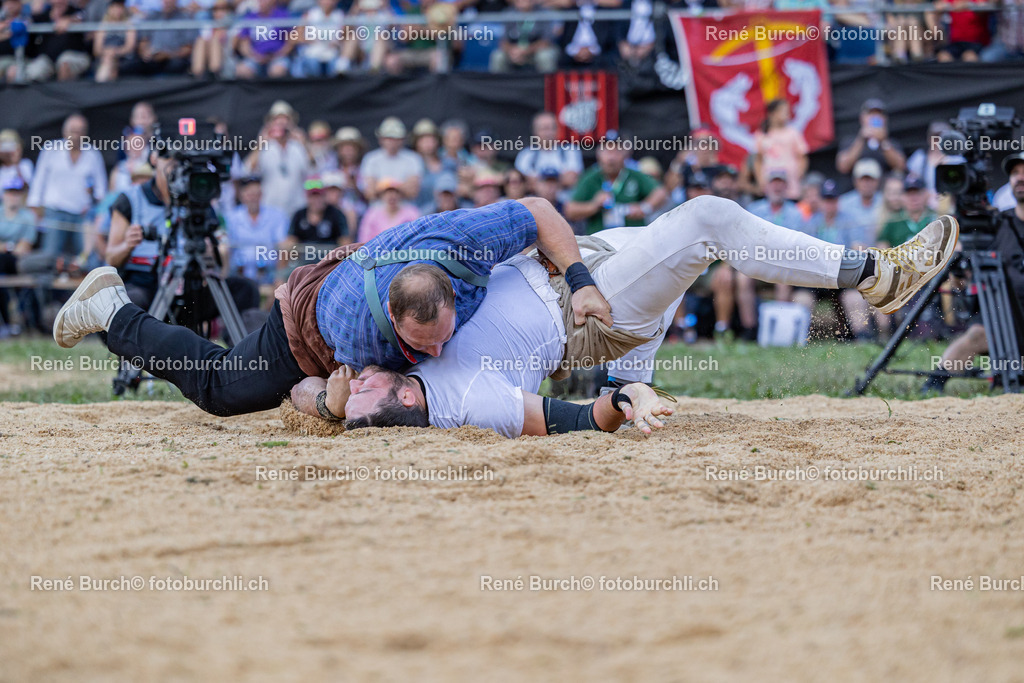 Schlussgang Wicki Bieri 1 | René Burch leidenschaftlicher Fotograf aus Kerns in Obwalden.  Hier finden sie Sport, Landschaft und Natur Fotografie.
 - Realisiert mit Pictrs.com
