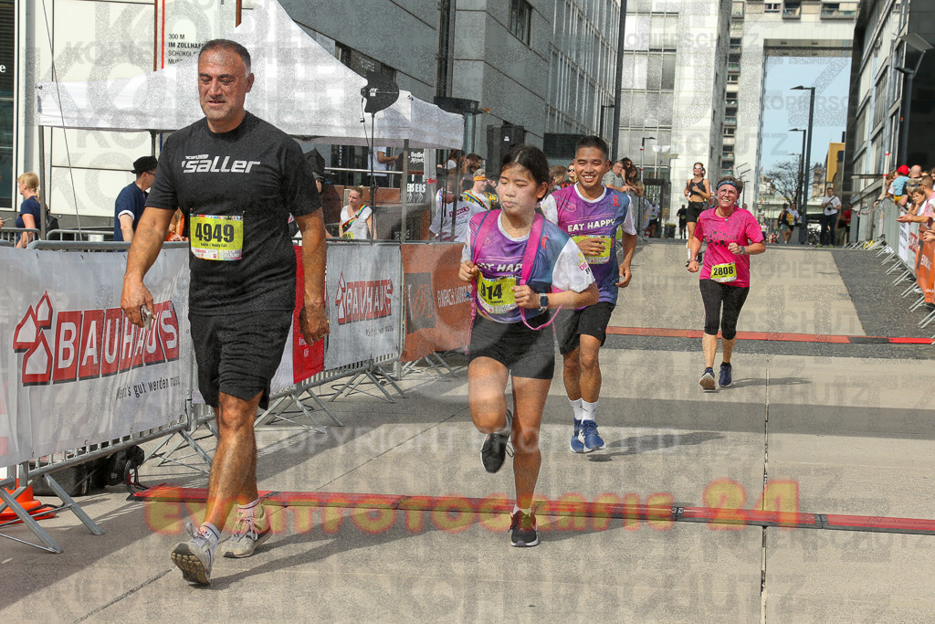 250920_1338_EX1_5940 | Sportfotografie im Rhein-Sieg Kreis, Köln, Bonn, NRW, Rheinland Pfalz, Hessen, etc. Unser Tätigkeitsfeld umfasst den Laufsport vom Volkslauf über den Marathon, Duathlon, Triathon bis zum Ultralauf wie Kölnpfad Ultra oder Schindertrail.