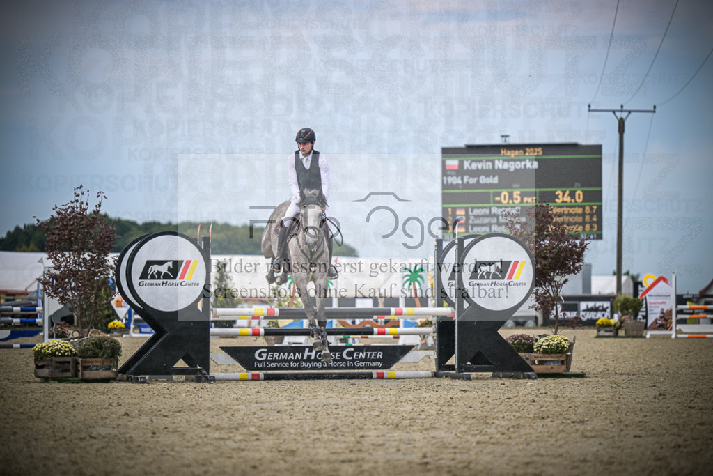 DOS_4483 | Entdecke hochwertige Reitturnierfotos von Foto Oger. Professionell, emotional und authentisch – jetzt Lieblingsmomente im Shop bestellen.Deutschlandweite Turnierfotografie. - Realisiert mit Pictrs.com