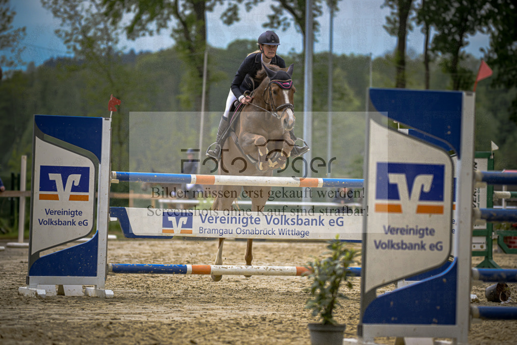 20240505-DOS_2081 | Entdecke hochwertige Reitturnierfotos von Foto Oger. Professionell, emotional und authentisch – jetzt Lieblingsmomente im Shop bestellen. - Realisiert mit Pictrs.com