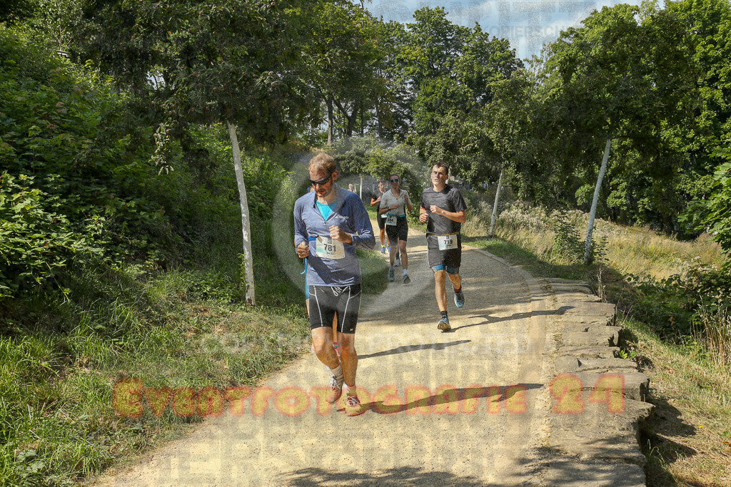 250824_1448_EX1_7625 | Sportfotografie im Rhein-Sieg Kreis, Köln, Bonn, NRW, Rheinland Pfalz, Hessen, etc. Unser Tätigkeitsfeld umfasst den Laufsport vom Volkslauf über den Marathon, Duathlon, Triathon bis zum Ultralauf wie Kölnpfad Ultra oder Schindertrail.