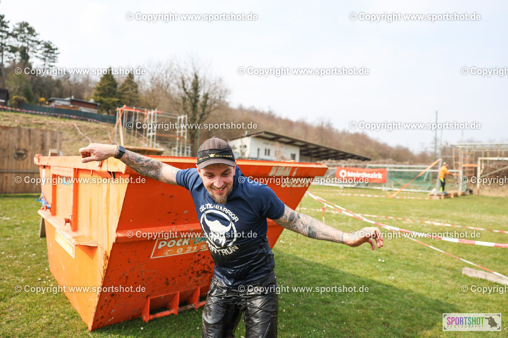 LUR_3358 | Celtic Warrior Dirth Run #celticwarriordirtrun #ocr #kidsrace #celtinis #sprint #wallhalla #dirtrun #donnerskirchen#celticwarriordirtruniscoming #celticwarrior #allout #battle #endurance #ultra #celticwarriorultra #yourpictrs #sportshot_your_pictrs