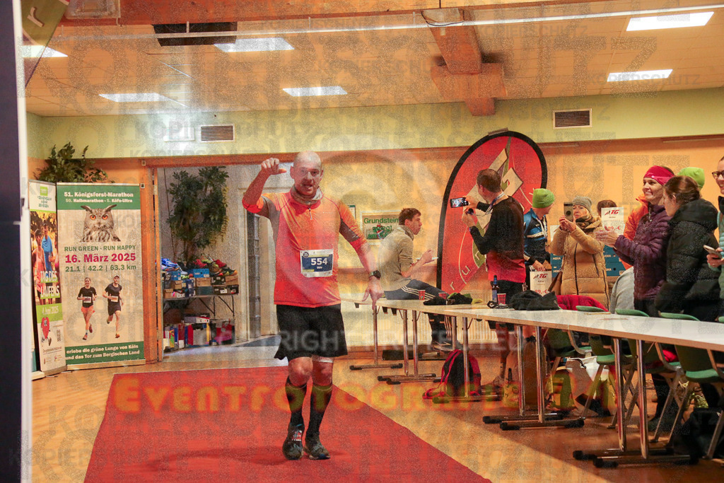 241208_1125_EX1_5251 | Sportfotografie im Rhein-Sieg Kreis, Köln, Bonn, NRW, Rheinland Pfalz, Hessen, etc. Unser Tätigkeitsfeld umfasst den Laufsport vom Volkslauf über den Marathon, Duathlon, Triathon bis zum Ultralauf wie Kölnpfad Ultra oder Schindertrail.