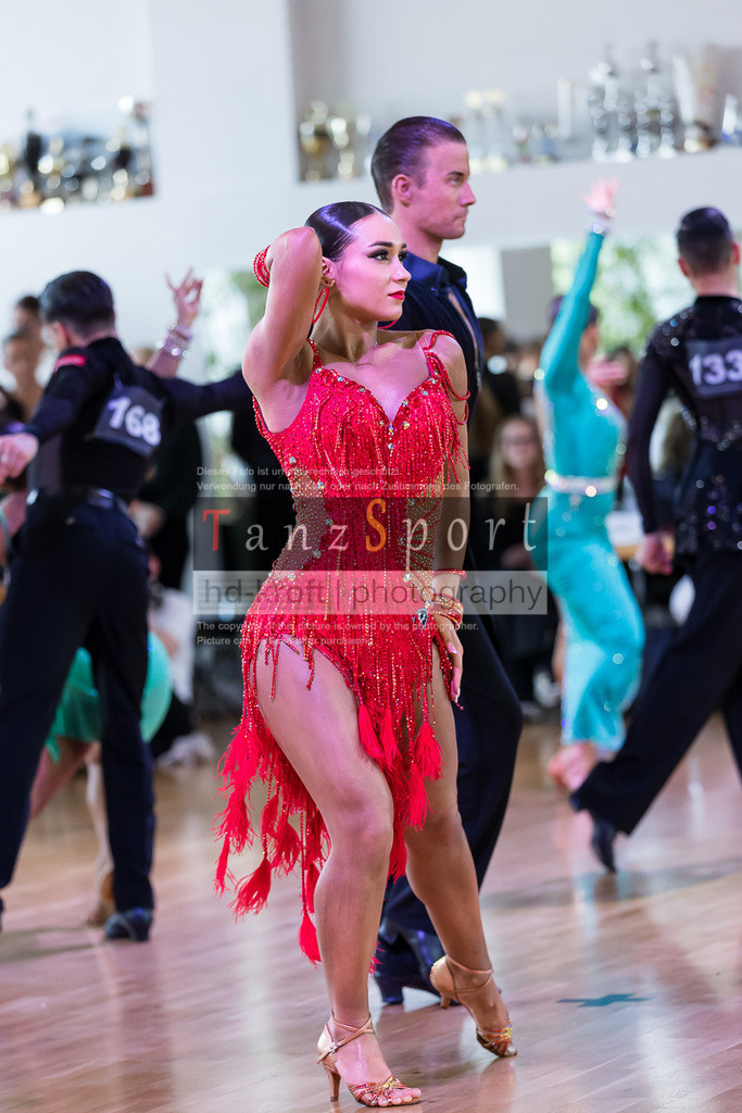 20240616_D-Cup-HGR-Latein_2985 | Tanzsportbilder, Standardtanz, Lateintanz, WDSF, DTV, LTVB, dancecomp, goc, hessen tanzt, blaues band der spree, walzer, tango, wiener walzer, slowfox, quickstepp, samba, rumba, cha-cha-cha, paso doble. jive, hd-kroft photography, turniertanzsport