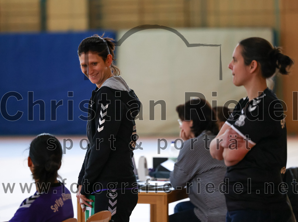 2023-03-18_103_SpVgg_Altenerding_II_gegen_HSG_Freising-Neufahrn_II | Erding, Deutschland, 18.03.2023:
Handball, Bezirksliga Frauen Altbayern 2022 / 2023, 14. Spieltag, SpVgg Altenerding II gegen HSG Freising-Neufahrn II, Endergebnis: 25:27

Foto: Christian Riedel / fotografie-riedel.net