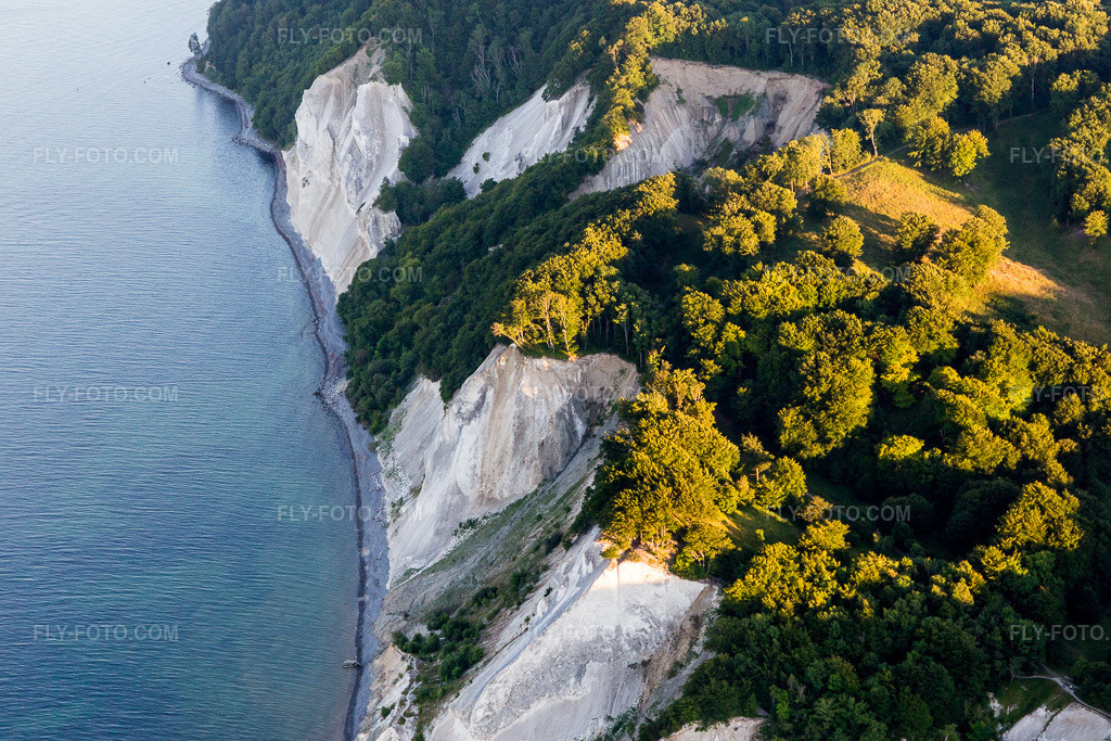 Aerial view: View of the town in Borre in the state Zealand, Denmark. – Photo: IMG_108664.jpg taken on 07/04/2018 by Werner Riehm/FLY-FOTO.com – Resolution of the original: 5472 x 3648 px