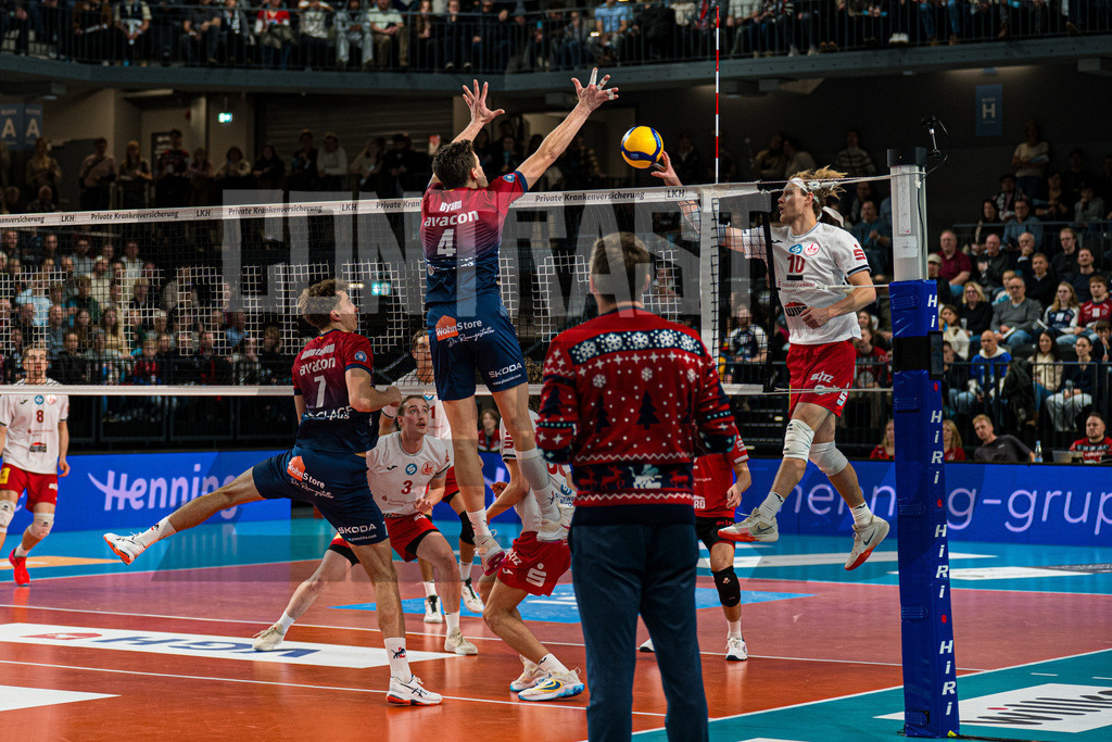 Volleyball I Herren I Saison 2025/2026 I Bundesliga I 8. Spieltag I SVG Lüneburg - SV Warnemünde | CONTRAST ZERØ MEDIA - Realisiert mit Pictrs.com