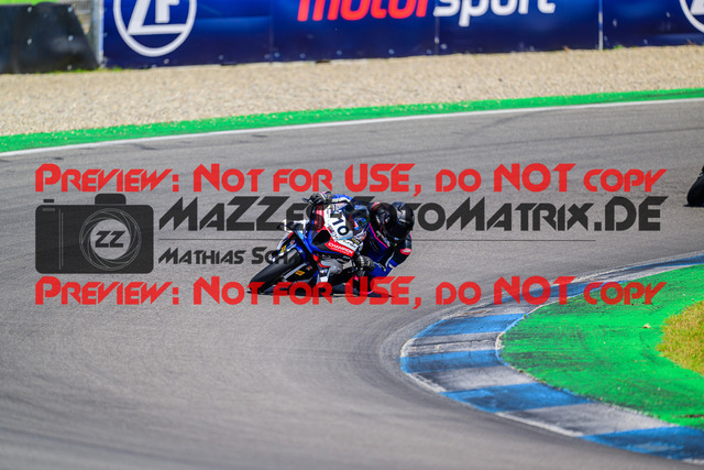 MaZZes_FotoMatrix_240615_0819 | WEISS