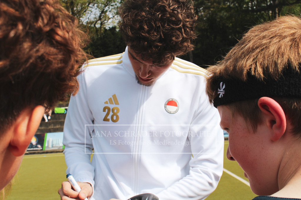 Bundesliga Herren HTC Uhlenhorst Mülheim - Rot-Weiß Köln 13.04.24 Mülheim-074 | lanaschraderfotografie - Realisiert mit Pictrs.com