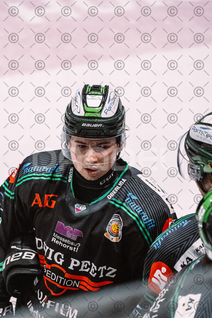 Alligators_vs_Peiting_04_01_2026-025 | Höchstadt Alligators Fotogalerie: Eishockey-Action aus Franken. Professionelle Spielfotos, Portraits & Stadionbilder zum Download. Jetzt entdecken! - Realisiert mit Pictrs.com