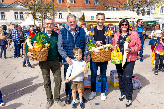 Eierpecken am Wochenmarkt | Bildershop von pixelworld.at - Realisiert mit Pictrs.com