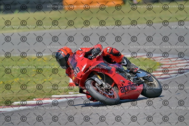 26BT01-1538 | 030 - Realisiert mit Pictrs.com