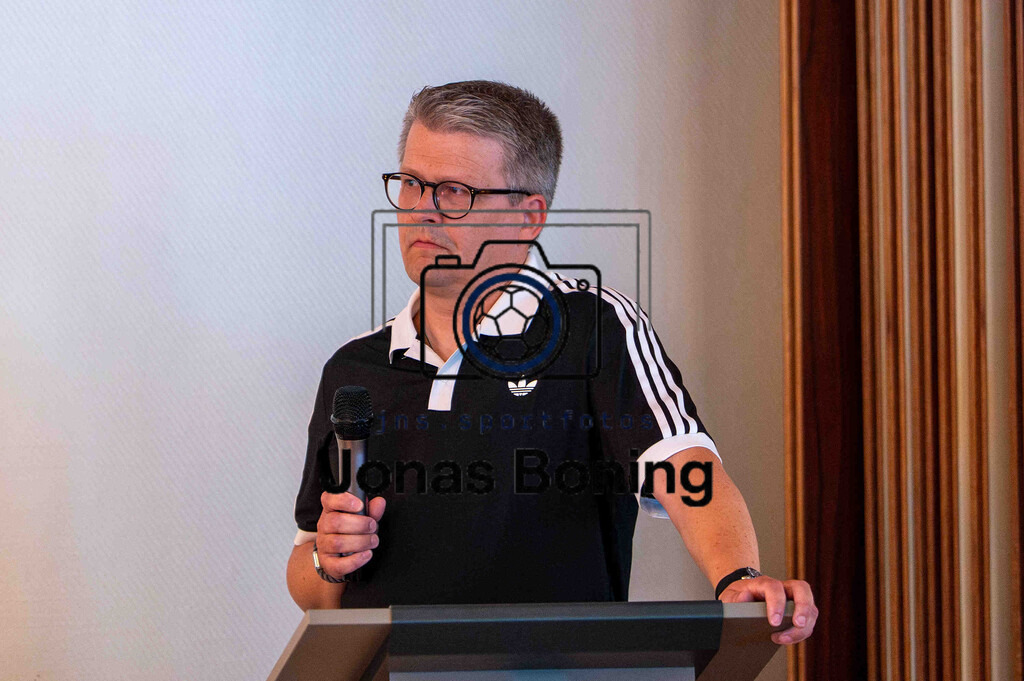 Fußball I E-Junioren I Saison 2025-2026 I OM-Cup Lüsche I Sonntag  I 23274 | jns.sportfotos - Realisiert mit Pictrs.com