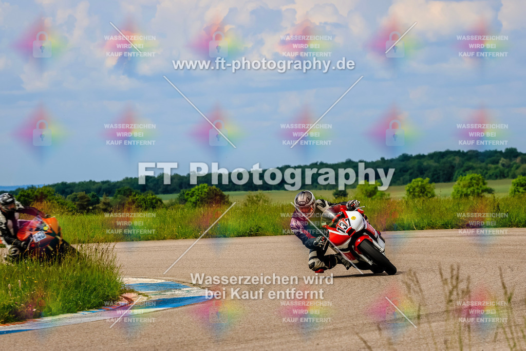 MotoTeam-1075 | Hier findet Ihr Bilder von Touristenfahrten auf der Nürburgring Nordschleife oder von anderen Veranstaltungen die ich besucht habe. Viel Spass beim Durch Schauen 