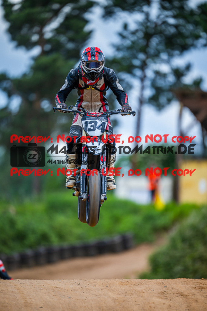 MaZZes_FotoMatrix_220528_6125 | Fotograf Mathias Schmid
Sportfotograf,
Eventfotograf,
Hochzeitsfotograf,
Portraitfotograf