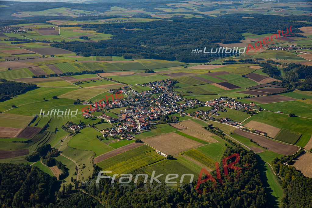 Aktuelles Luftbild von  Rögling Kauf mit Lizenz / Bildrechten möglich- Die Luftaufnahme wurde 2021 mittels UL-Flugzeug erstellt ( keine Drohne ) - hochauflösende Kamera-Systeme von  Canon -Beste Qualität - Für grossformatige Ausdrucke geeignet. Die Geschenkidee !
