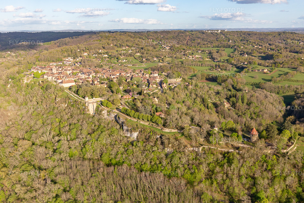 Luftbild: Citadelle in Domme im Bundesland Dordogne in Frankreich. Foto: IMG_113562.jpg vom 16.04.2019 durch Werner Riehm/FLY-FOTO.de