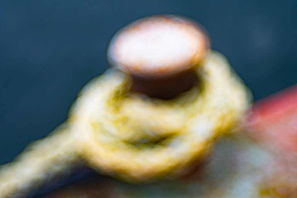 festgemacht | "Ankerplatz" , Tau an Poller - Realisiert mit Pictrs.com