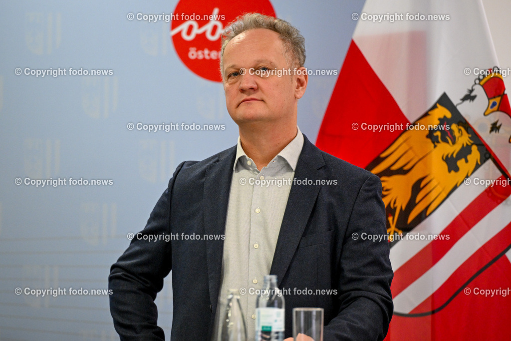 Pressekonferenz Energiesparmesse Wels 2024_ 16.02.2024-8 | 16.02.2024, Linz, AUT, Pressekonferenz Energiesparmesse Wels 2024 praesentiert Innovationen zur Energiewende, im Bild Robert Schneider (Geschaeftsfuehrer Messe Wels GmbH)