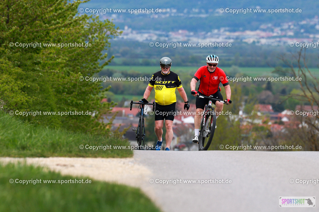 489_AR6_2428 | Neusiedlersee Radmarathon 2026@sportshot_your_pictrs #yourpictures#roadtowm2029 #nrm #neusiedlerseeradmarathon #neusiedlersee #neusiedlerseetourismus #burgenland #mörbisch #nrm26 #burgenlandtourismus #voglundco #poweredbyburgenlandtourismus #radsport #rad #marathon #ucigranfondo #visitburgenland #ucigranfondoworldseries