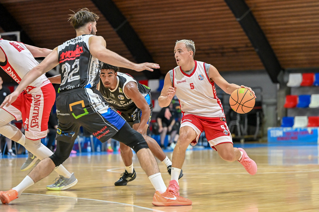 rsk_032 | Fotos von Basketballspielen aus dem Raum NRW fotografiert von Gero Mueller-Laschet und Daniel Schaefer - Realisiert mit Pictrs.com