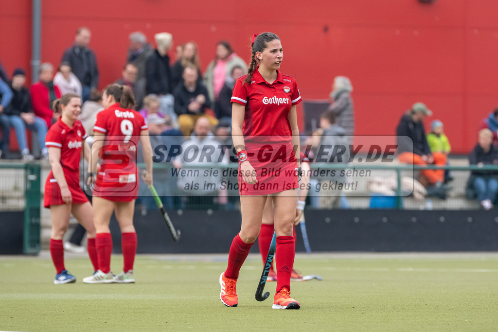 HK_20230416_107018 | 1. Bundesliga Damen Düsseldorfer HC - Rot-Weiss Köln am 16.4.2023 DHC Düsseldorf, Düsseldorf , Maja Weber ( Rot-Weiss Köln #21 )