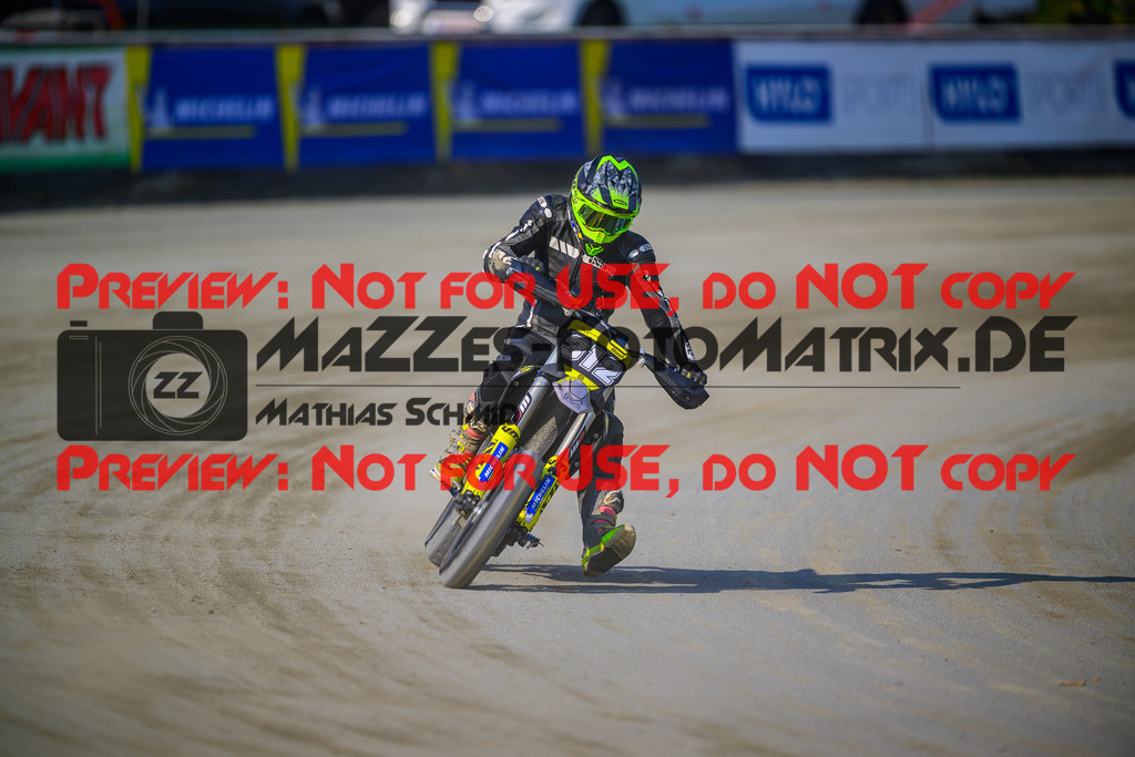 MaZZes_Fotomatrix_20250502_6007705_0913-2 | S4