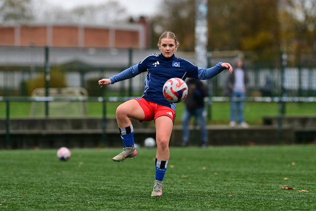 Fußball I Juniorinnen I Saison 2025-2026 I Regionalliga Nord I 7. Spieltag I Hamburger SV U17 - SpVg Aurich U17 I 00796 | Der Sportfotograf. - Realisiert mit Pictrs.com