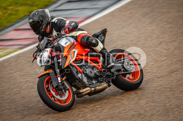 0018-260612SR-008_18 | Deine Full-Service-Agentur für ✔️Videoproduktionen und ✔️Motorsportfotografie Jetzt Angebot anfragen!