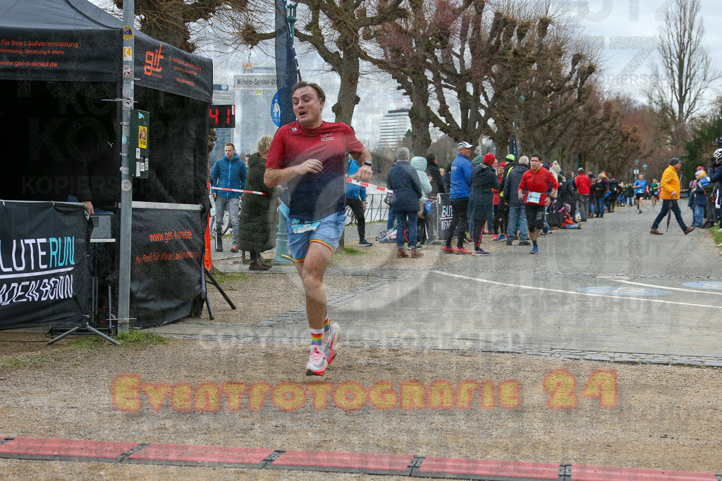 231231_1154_EX1_4454 | Sportfotografie im Rhein-Sieg Kreis, Köln, Bonn, NRW, Rheinland Pfalz, Hessen, etc. Unser Tätigkeitsfeld umfasst den Laufsport vom Volkslauf über den Marathon, Duathlon, Triathon bis zum Ultralauf wie Kölnpfad Ultra oder Schindertrail.
