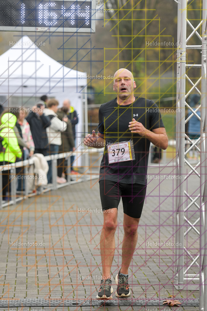 Neusser Erftlauf 2025  | 15km Neusser Erftlauf 2025 Foto: Heldenfoto.de