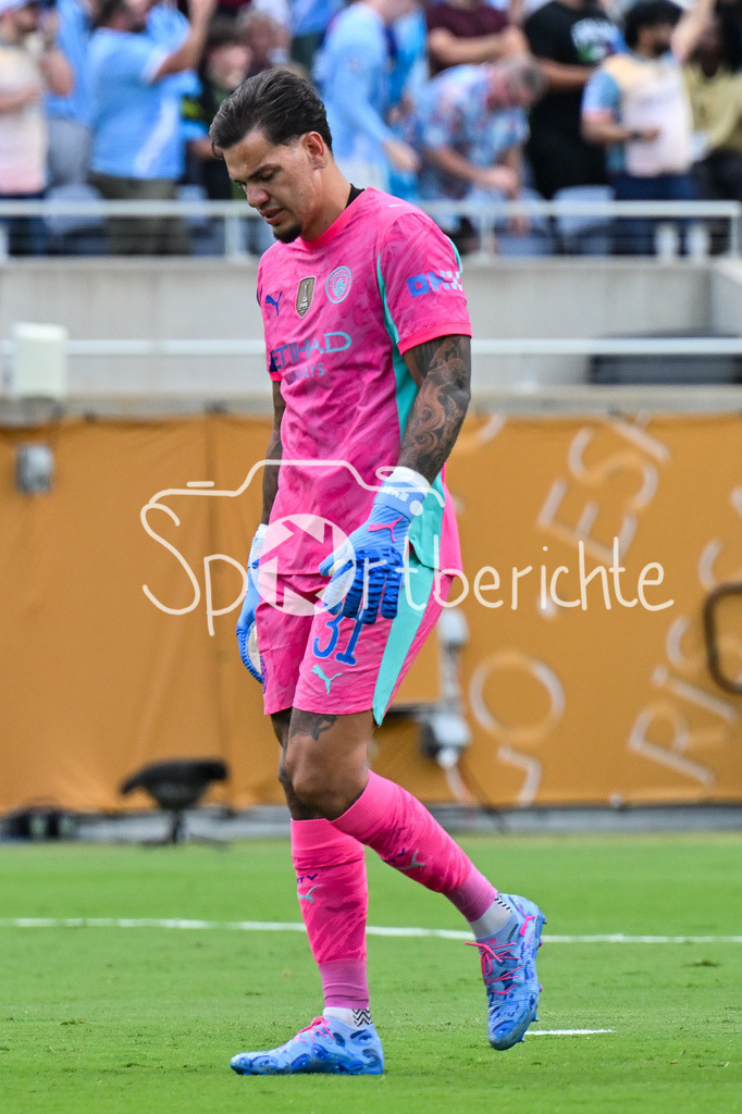 Juventus Turin - Manchester City | Im Bild EDERSON (Manchester City 31) / Einzelfoto / Freisteller / FIFA Club World Cup: Juventus Turin - Manchester City, Camping World Stadium am 26.06.2025 / NOT FOR SALE IN USA