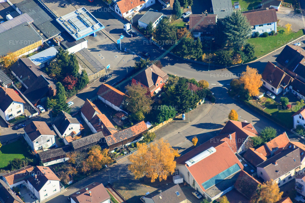 Luftbild: Am Königsgarten in Hagenbach im Bundesland Rheinland-Pfalz in Deutschland. Foto: IMG_35338.jpg vom 31.10.2010 durch Werner Riehm/FLY-FOTO.de
