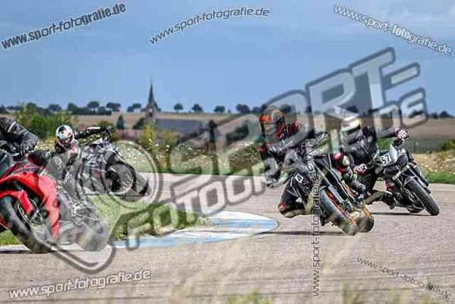 pubi4881 | Professionelle Fotos von Sportveranstaltungen, aber auch Hochzeiten und anderen Events. - Realisiert mit Pictrs.com