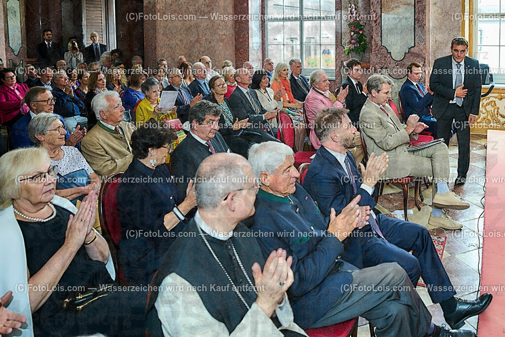 ALP0133_XXXIX_Chopin-Festival_Eroeffnung_Erber Anton | (C)FotoLois.com, Alois Spandl, XXXIX. internationales CHOPIN-Festival in der Kartause Gaming, Eröffnung des Festivals mit Einmarsch der Goldhaubengruppe Lackenhof mit der Musikkapelle Gaming sowie den Ehrengästen und Eröffnungsansprachen in der Barockbibliothek, Fr 4. August 2023.