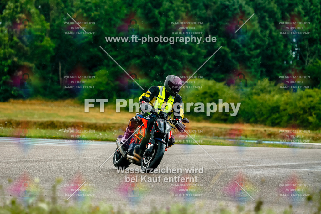 Chambley Juli-1490 | Hier findet Ihr Bilder von Touristenfahrten auf der Nürburgring Nordschleife oder von anderen Veranstaltungen die ich besucht habe. Viel Spass beim Durch Schauen 