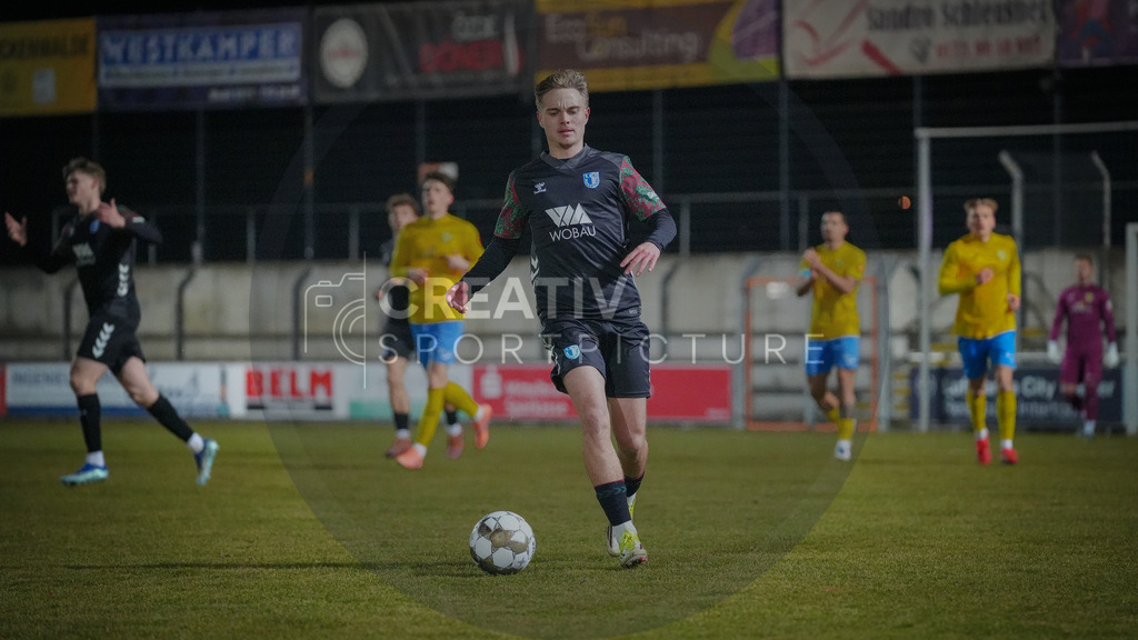 Fußball, Herren, Saison 2025/2026, Regionalliga Nordost, 20. Spieltag, FSV 63 Luckenwalde vs. 1.FC Magdeburg II, Mittwoch 04.03.2026, Werner-Seelenbinder-Stadion Luckenwalde, | Fußball, Herren, Saison 2025/2026, Regionalliga Nordost, 20. Spieltag, FSV 63 Luckenwalde vs. 1.FC Magdeburg II, Mittwoch 04.03.2026, Werner-Seelenbinder-Stadion Luckenwalde, Im Bild: Magnus Baars (Magdeburg) - Realisiert mit Pictrs.com