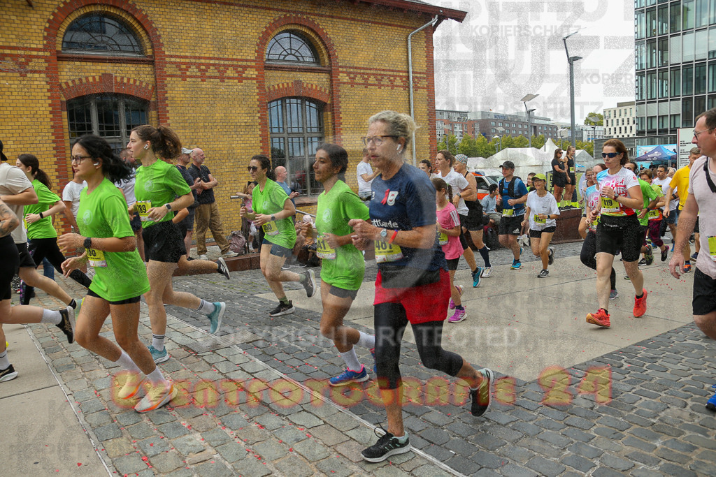250920_1301_EX1_3796 | Sportfotografie im Rhein-Sieg Kreis, Köln, Bonn, NRW, Rheinland Pfalz, Hessen, etc. Unser Tätigkeitsfeld umfasst den Laufsport vom Volkslauf über den Marathon, Duathlon, Triathon bis zum Ultralauf wie Kölnpfad Ultra oder Schindertrail.