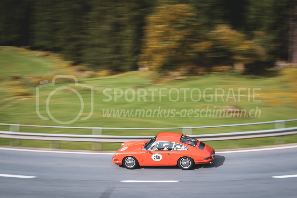 21. Arosa ClassicCar 2025 - 7. =September= 2025 | Guido Moresi aus Neerach (SUI) in einem Porsche 911S aus dem Jahre 1968 mit Startnummer 260 am Arosa ClassicCar 2025 in der Kategorie Classic Trophy..@arosaclassiccar, @arosa.official, #arosaclassiccar, #arosa, #76curves, #classiccarBild: Sportfotografie Markus Aeschimann | www.markus-aeschimann.ch - Realisiert mit Pictrs.com