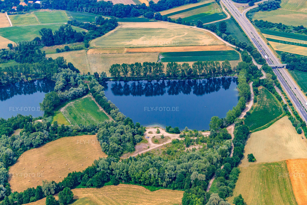 Luftbild: Baggersee an der B9 in Rheinzabern im Bundesland Rheinland-Pfalz in Deutschland. Foto: IMG_29742.jpg vom 02.07.2010 durch Werner Riehm/FLY-FOTO.de