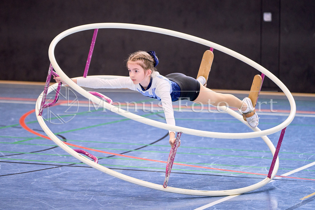 C-DSC03122 | Professionelle Sportfotografie in Hamburg, Schleswig-Holstein und Niedersachsen – spezialisiert auf Rhönrad, Geräteturnen, Leistungsturnen und rhythmische Sportgymnastik. Bundesweite Begleitung von Rhönrad-Events. Jetzt Sport-Fotos - Realisiert mit Pictrs.com