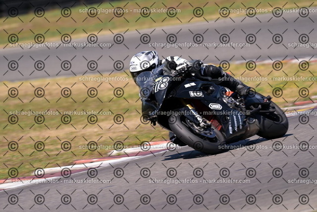 26bt04-1992 | markuskiefer.com - Realisiert mit Pictrs.com