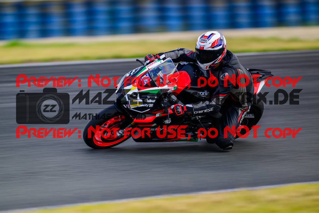 MaZZes_FotoMatrix_240725_6007705_3752 | GELB