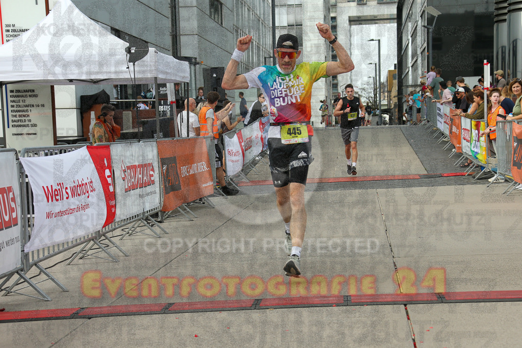 250920_1520_EX1_8917 | Sportfotografie im Rhein-Sieg Kreis, Köln, Bonn, NRW, Rheinland Pfalz, Hessen, etc. Unser Tätigkeitsfeld umfasst den Laufsport vom Volkslauf über den Marathon, Duathlon, Triathon bis zum Ultralauf wie Kölnpfad Ultra oder Schindertrail.