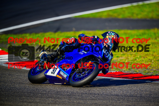 MaZZes_FotoMatrix_240831_6007705_2213 | R7