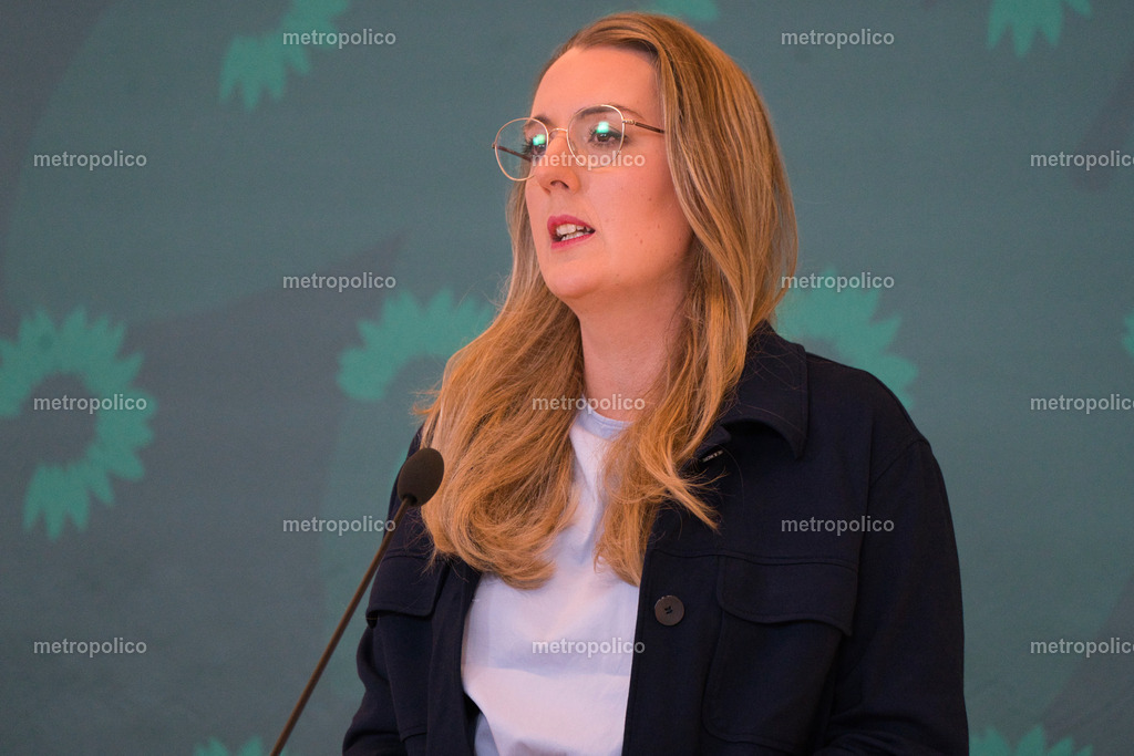 Katharina Dröge (16) | Metropolico