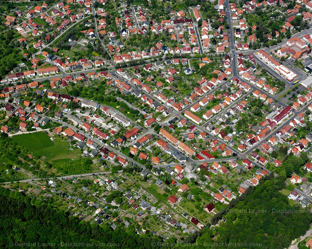 2634175 | HEILBAD HEILIGENSTADT 09.06.2006 Wohngebiet einer Einfamilienhaus- Siedlung  in Heilbad Heiligenstadt im Bundesland Thüringen, Deutschland // Single-family residential area of settlement  in Heilbad Heiligenstadt in the state Thuringia, Germany Foto: Gerhard Launer