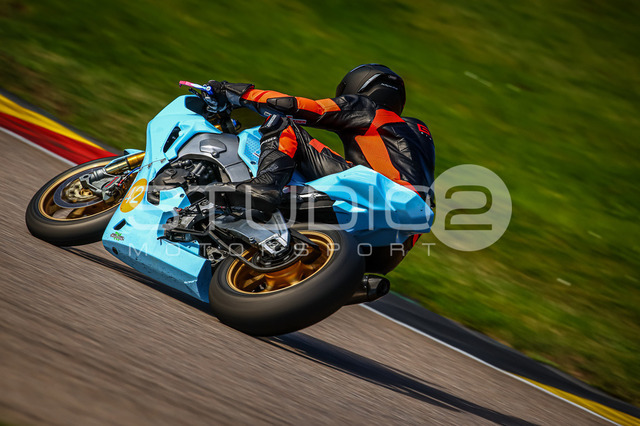 0005-250918SR-005_5 | Deine Full-Service-Agentur für ✔️Videoproduktionen und ✔️Motorsportfotografie Jetzt Angebot anfragen!