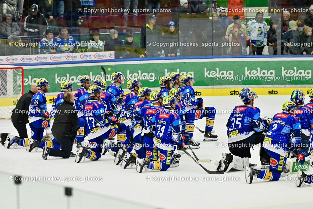 EC IDM Wärmepumpen VSV vs. Pioneers Vorarlberg | EC VSV Fans mit Mannschaft und Trainer, Blauweiss Villach, Blue Devils Villach, EC IDM Wärmepumpen VSV vs. Pioneers Vorarlberg, EC IDM Wärmepumpen VSV vs. Pioneers Vorarlberg am 14.12.2024 in Villach (Stadthalle Villach), Austria, (Photo by Bernd Stefan)